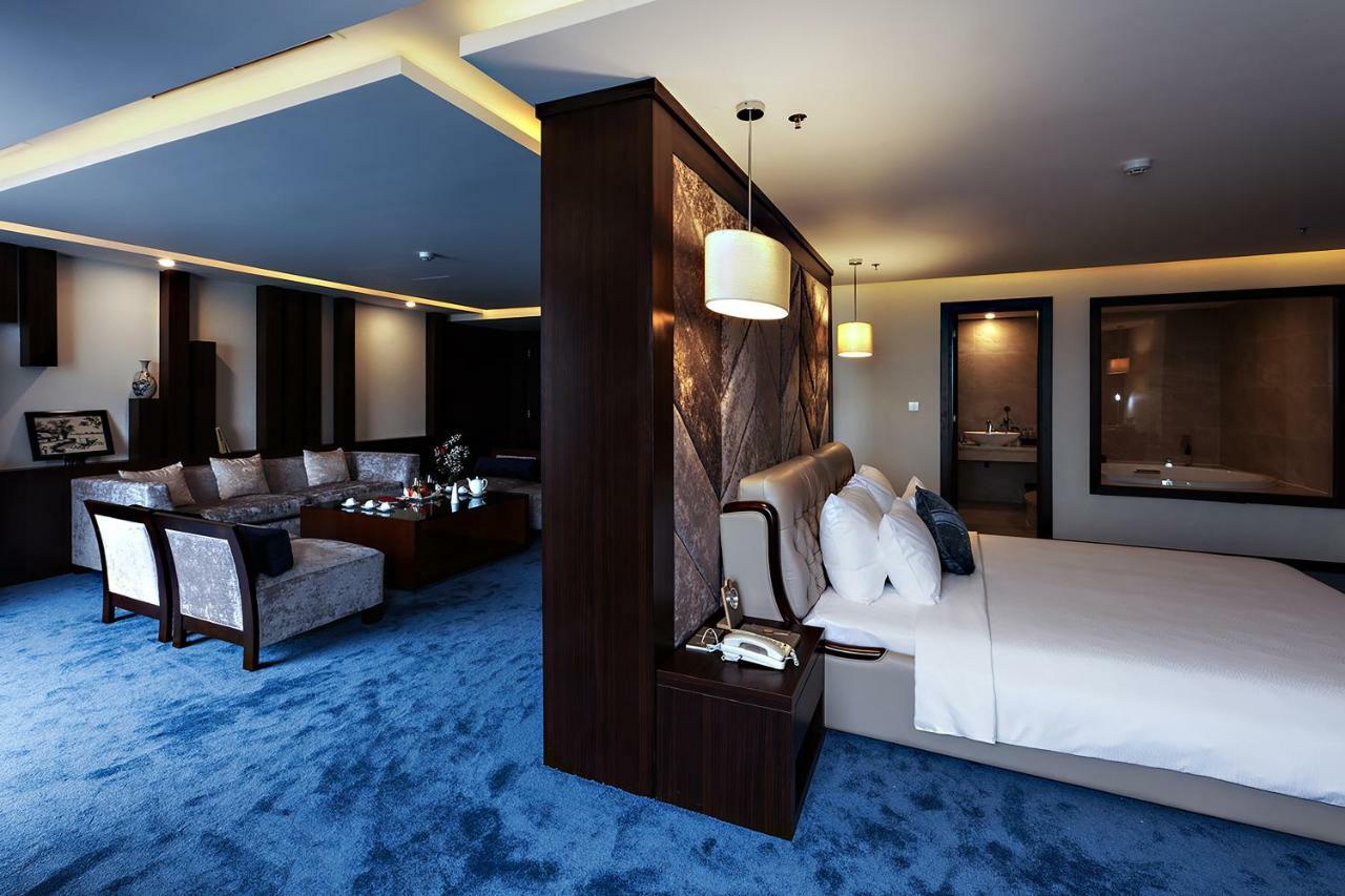 Central Luxury Ha Long Hotel Exterior photo